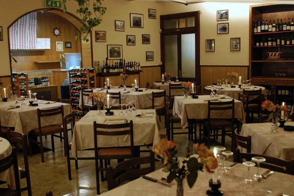 Albergo Vecchia Menaggio Exterior foto